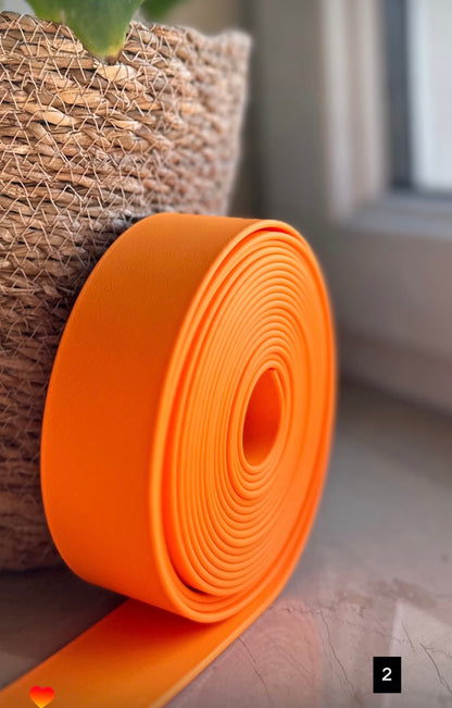 Personalizowana obrożą Biothane 38mm z oryginalną klamrą Cobra i pinami