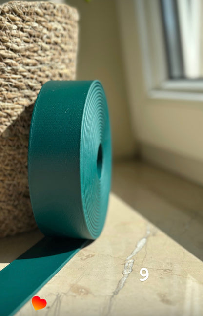 Personalizowana obrożą Biothane 38mm z oryginalną klamrą Cobra i pinami